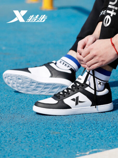 Tebu Fall and Winter Leather Surface Easiest for Match Casual Low-Top Sneakers XTEP
