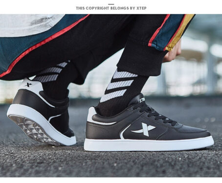Tebu Fall and Winter Leather Surface Easiest for Match Casual Low-Top Sneakers XTEP