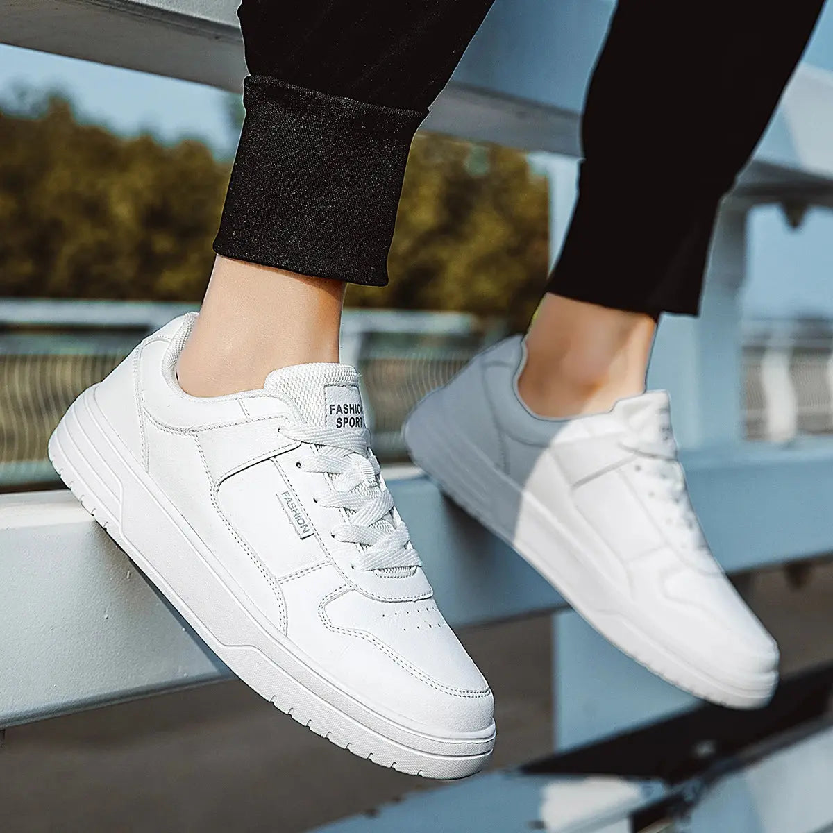 Men Shoes Casual Shoes for Men Comfortable White Sneakers Lightweight Walking Women Shoes Tenis Masculino Plus Size 35-45 CATG Sports Footwear
